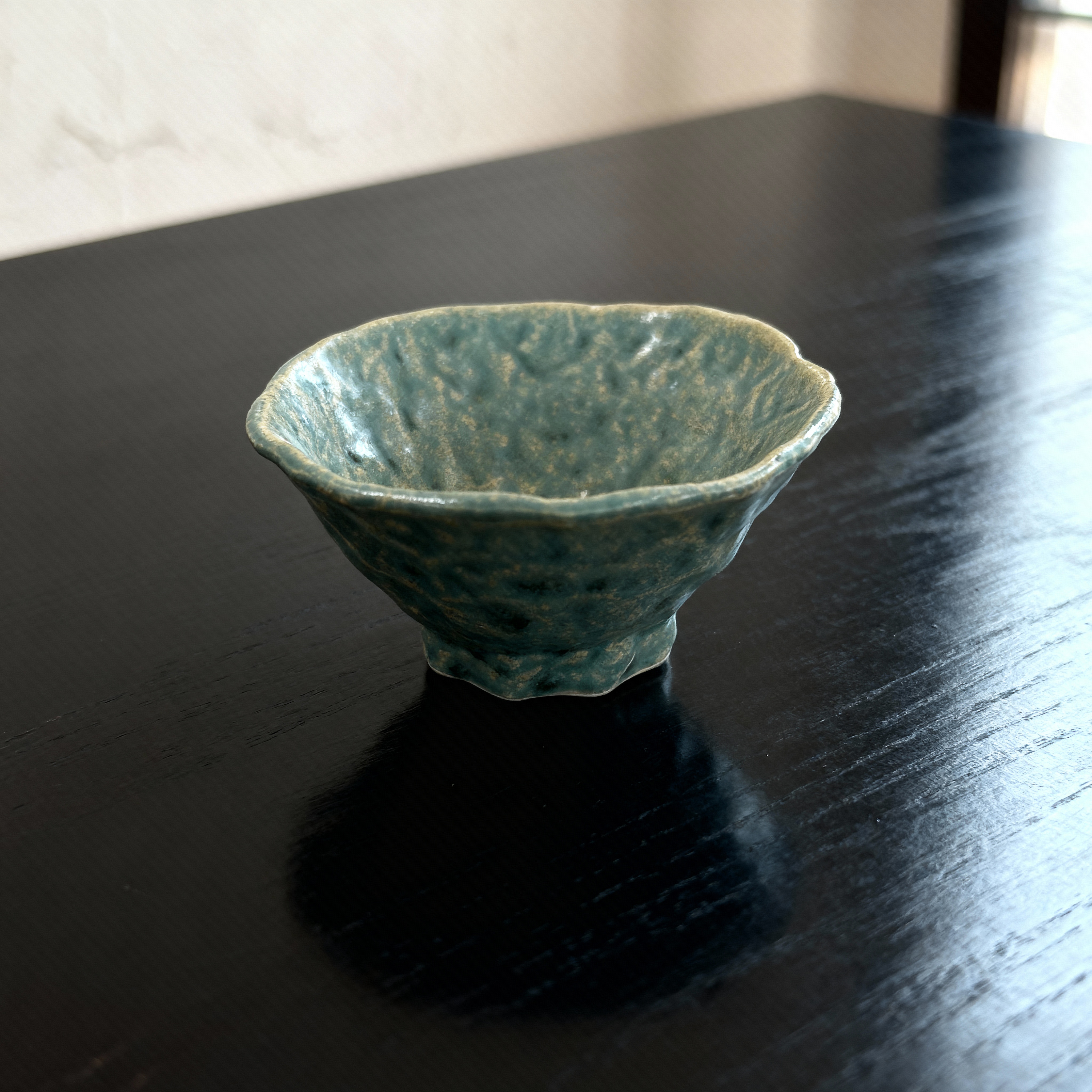 ぐい呑み 伊羅保青